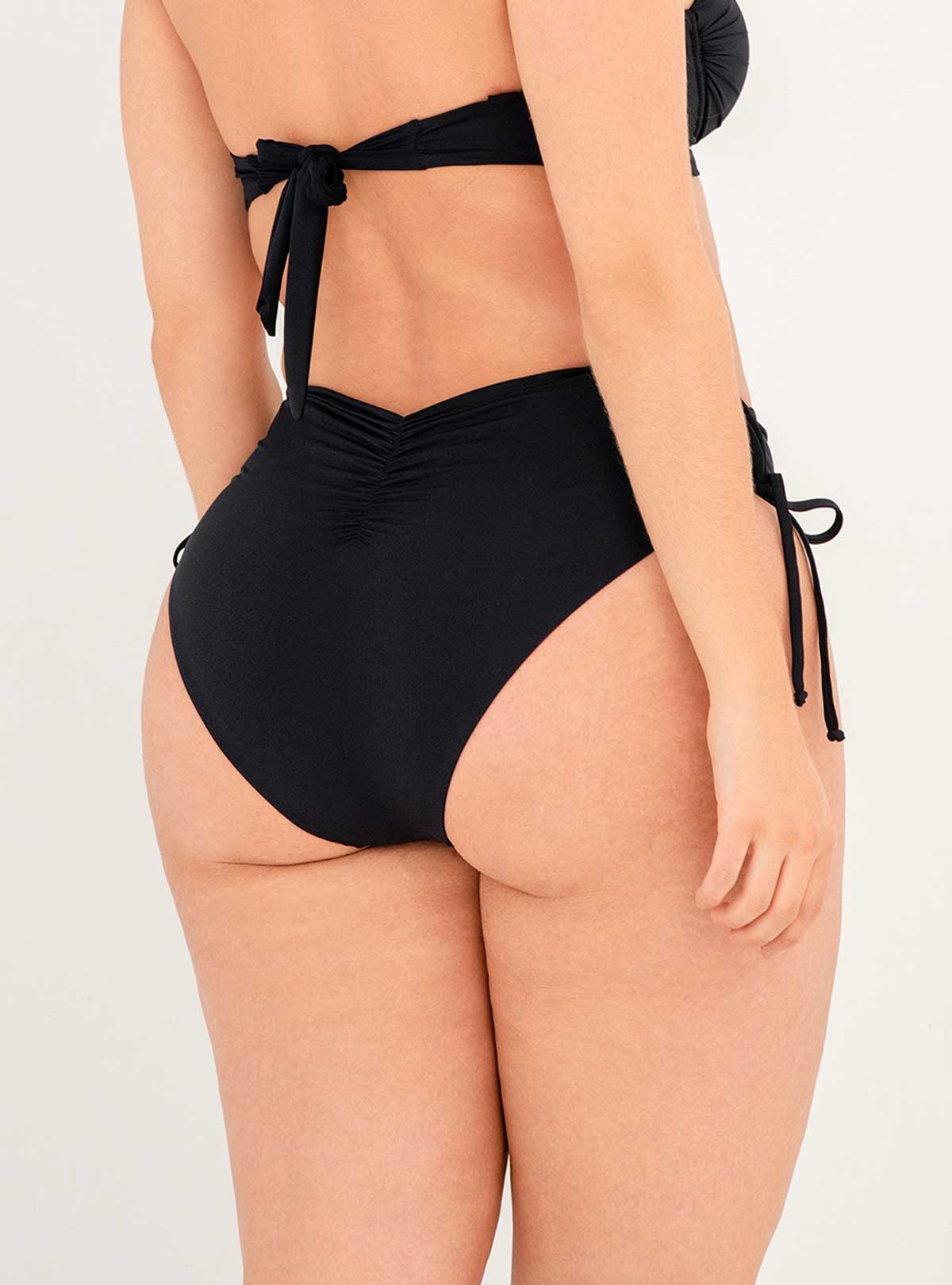 Panty Medio Alto drapeado con laterales ajustables 3732 Negro