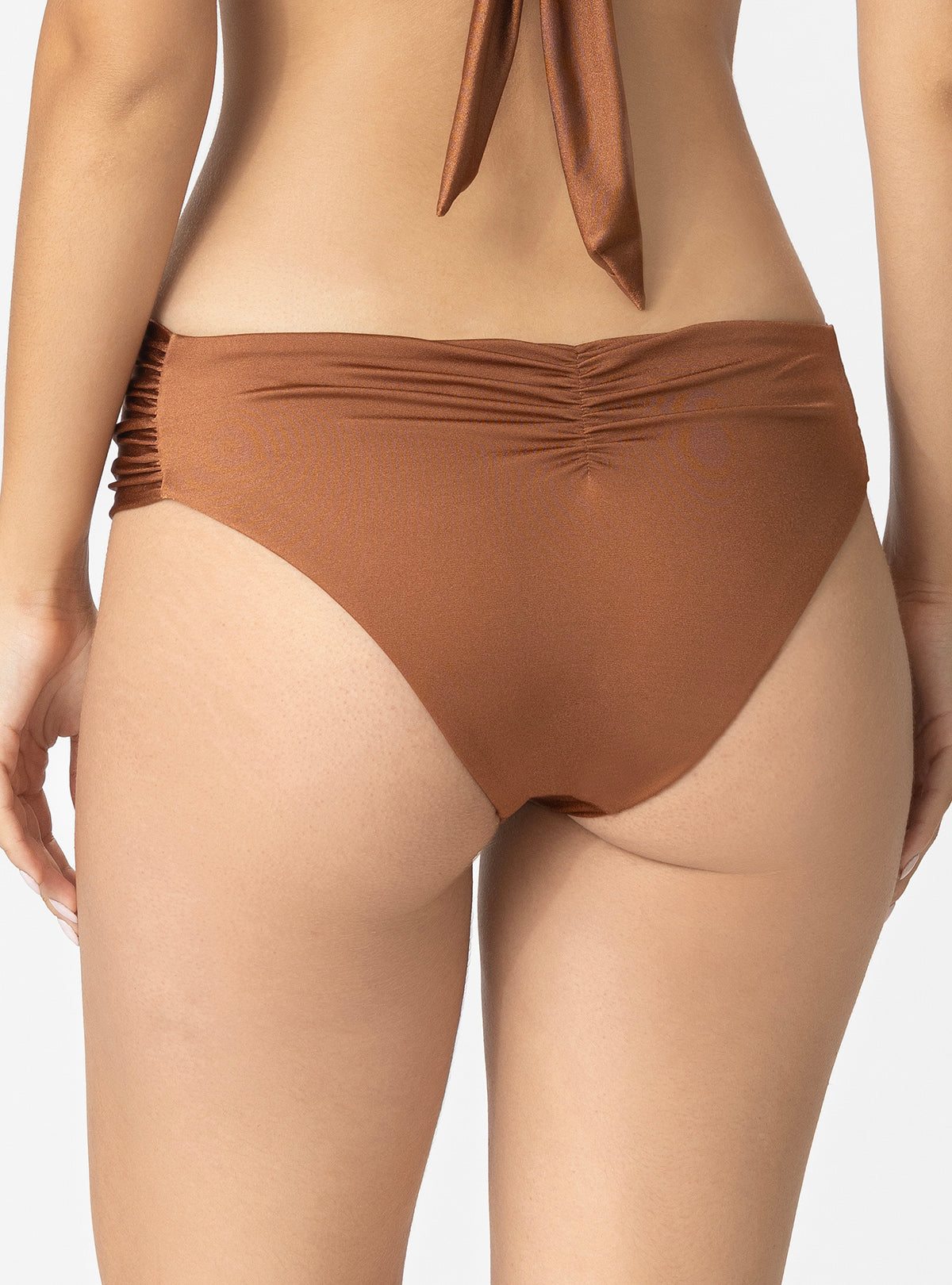 PANTY LATERAL DRAPEADO LEVANTA COLAS 3748 CHOCOLATE