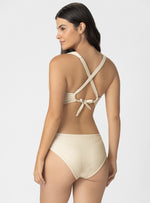 TRIÁNGULO TOP HALTER EN TELA TIPO RIB7122 MARFIL DESTELLOS DORADOS