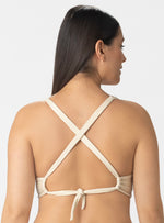 TRIÁNGULO TOP HALTER EN TELA TIPO RIB7122 MARFIL DESTELLOS DORADOS
