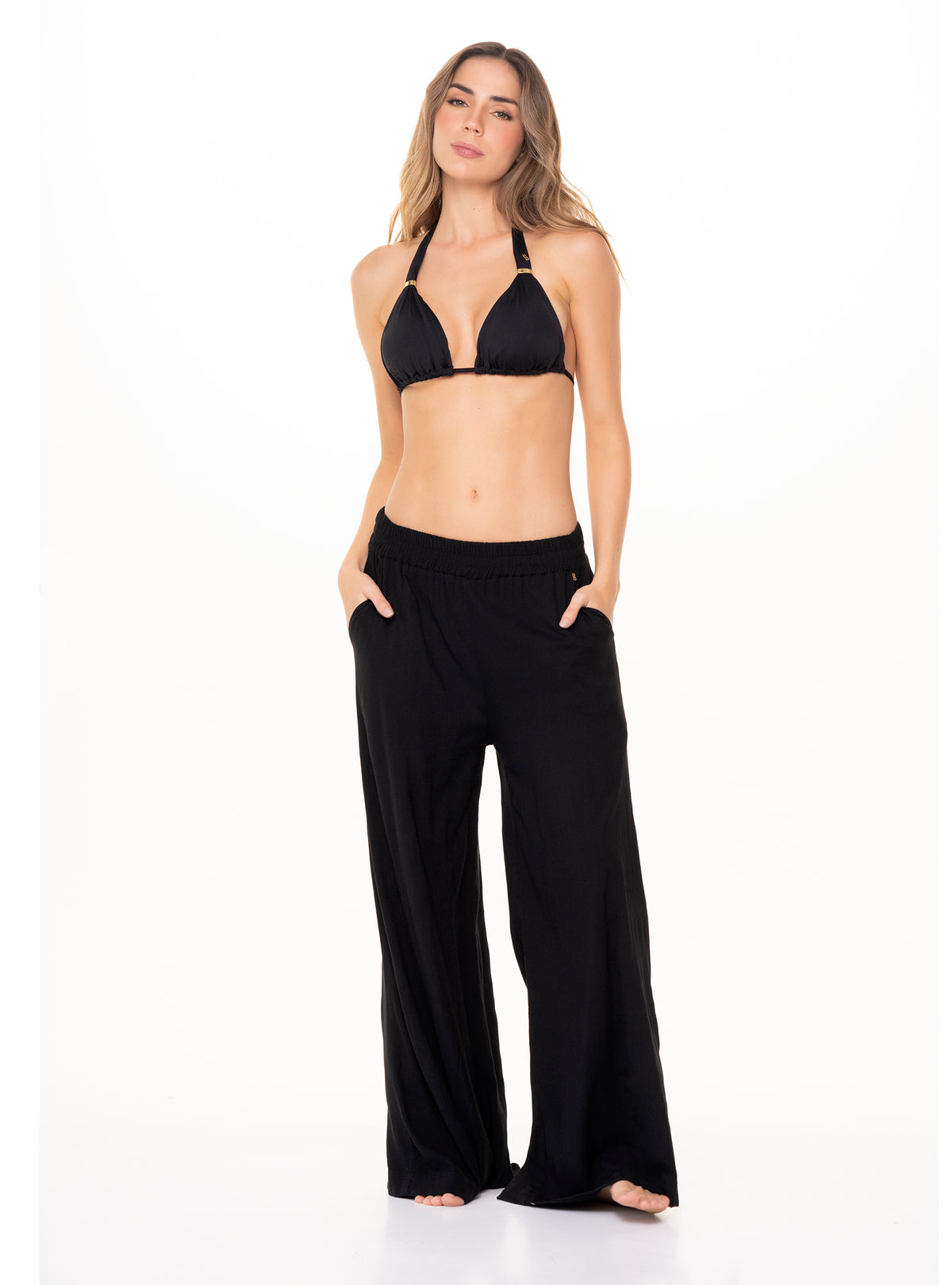 Pantalon con pretina resortada en tela viscosa 8057 negra