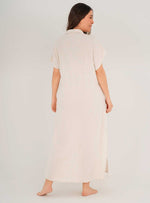 Vestido Largo con 2 bolsillos y perilla con botones dorados en tela viscosa 8090 marfil