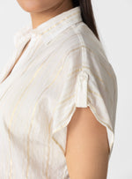 CAMISA CON PRETINA Y BOTONES PERLADOS EN ALGODON CON LUREX 8144 MARFIL