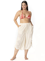 SHORT CON BOLSILLOS EN LINO SEMILLA 8189