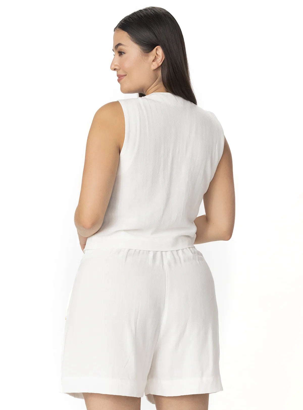 SHORTS CON BOTONES EN LINO MARFIL 8196