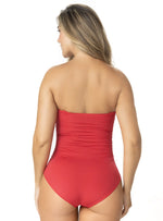 ENTERO STRAPLESS DRAPEADO ROJO. 1383