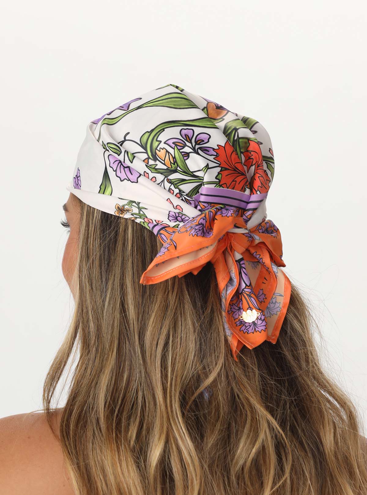 Pañoleta Estampada Sendela. 6060