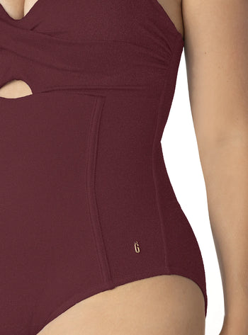 ENTERO STRAPLESS COPA REALCE ENTORCHADO MERLOT 1389